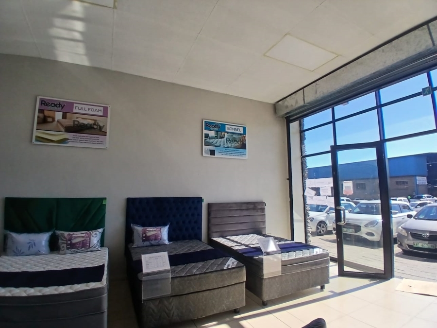 To Let Commercial Property for Rent in Lower Bo-dorp North West